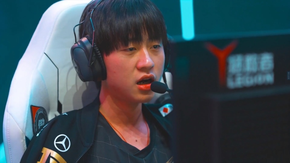 九游体育通用版 Rookie连续十二场比赛得分超过比分优势明显，RNG挑战极限！