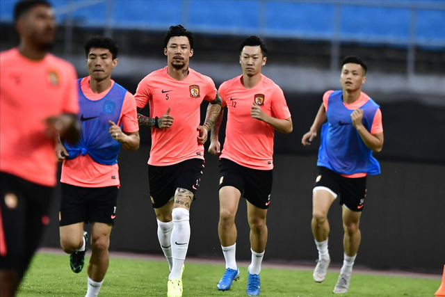 关于刚刚！转折点马德里竞技扳平良机集结日山东泰山调整名单，加时末段上海海港调整名单以备足总杯的信息